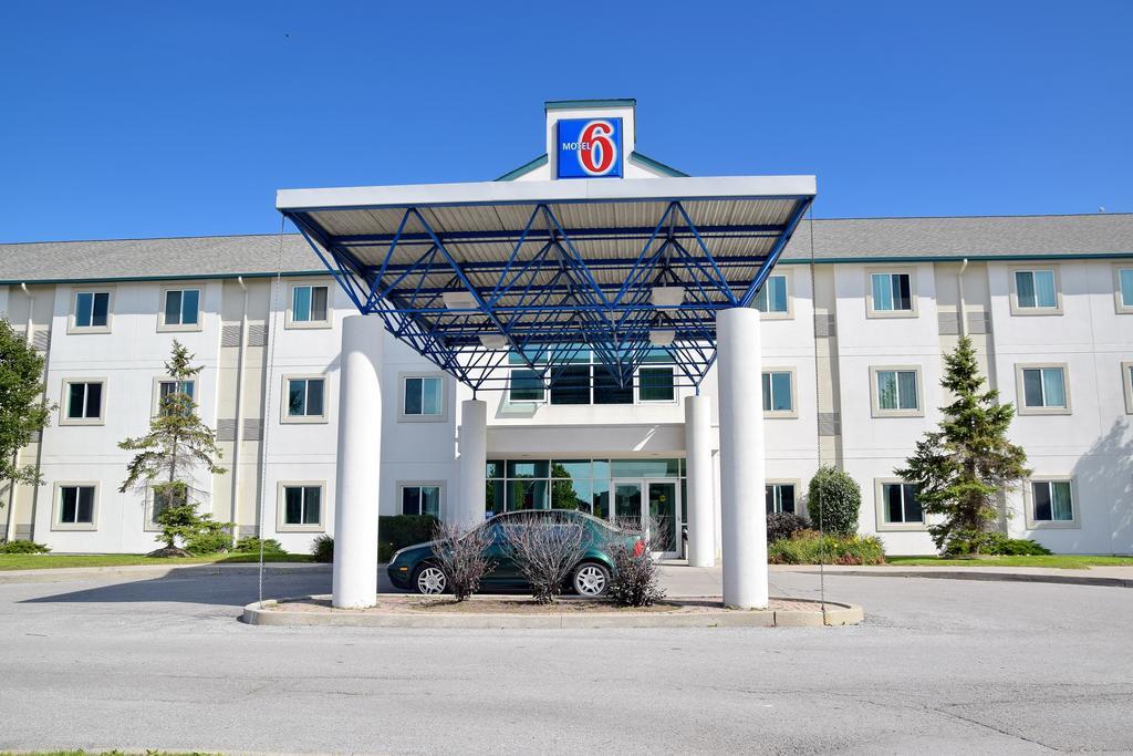 Motel 6-Whitby, On - Toronto East Exterior foto